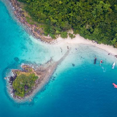 Wunderschne wilde ko-Insel im Koh Rang Nature Park