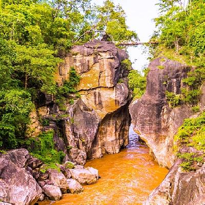 Die beeindruckenden Nationalparks Mae Wang und Ob Luang