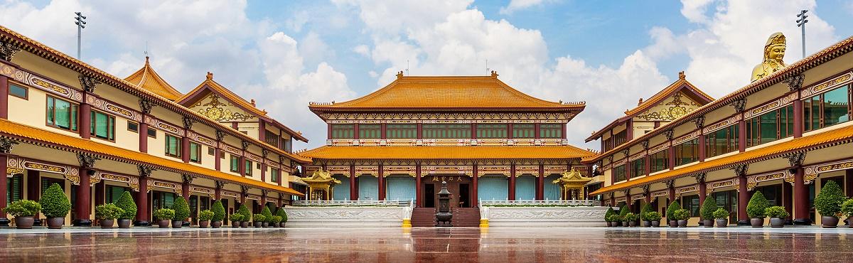 Wat Fo Guang Shan - Bangkok Thailand