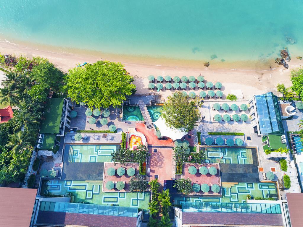 Modus Beachfront Resort - Pattaya Hotel am Strand Bild 2