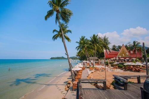 Resort am Strand Santhiya Tree Koh Chang Resort in Koh Chang - Bild 1