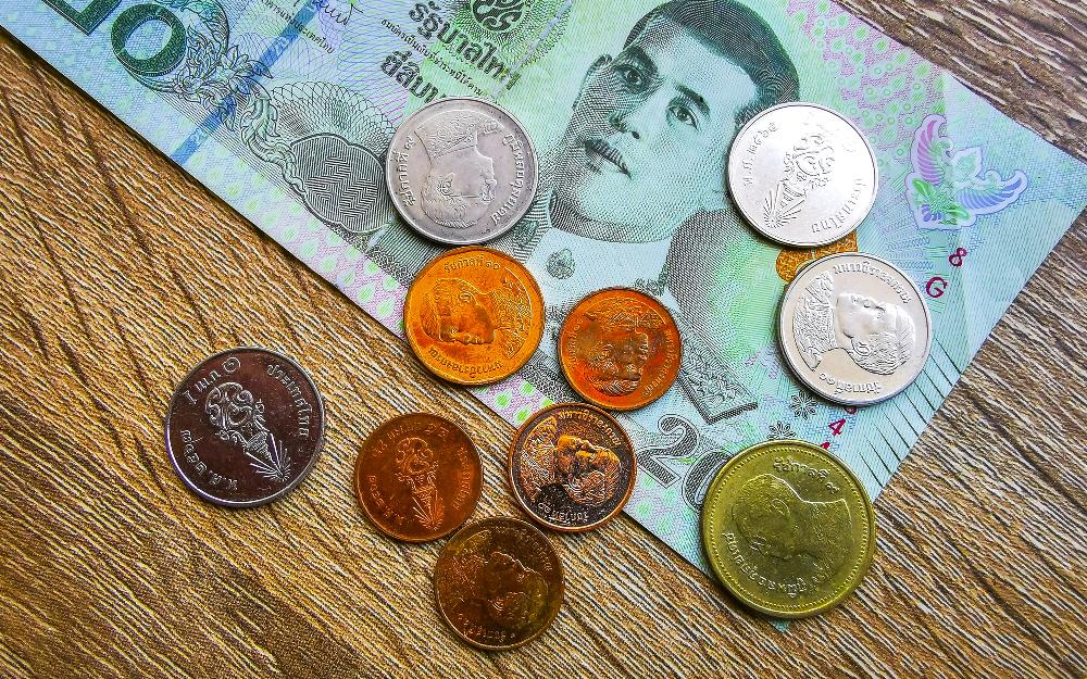 Der Thai Baht Shopping + Geld 1 Zoom Der Thai Baht Shopping + Geld 1