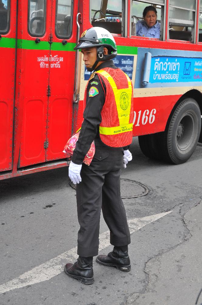 Zoom Thailändischer Verkehrspolizist