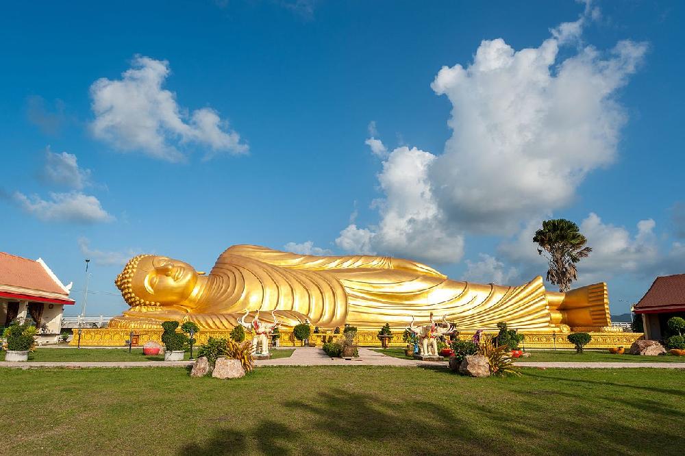 Zoom Buddha Sleep Wat Lampho Kho Yo - Picture CC by Preecha.MJ