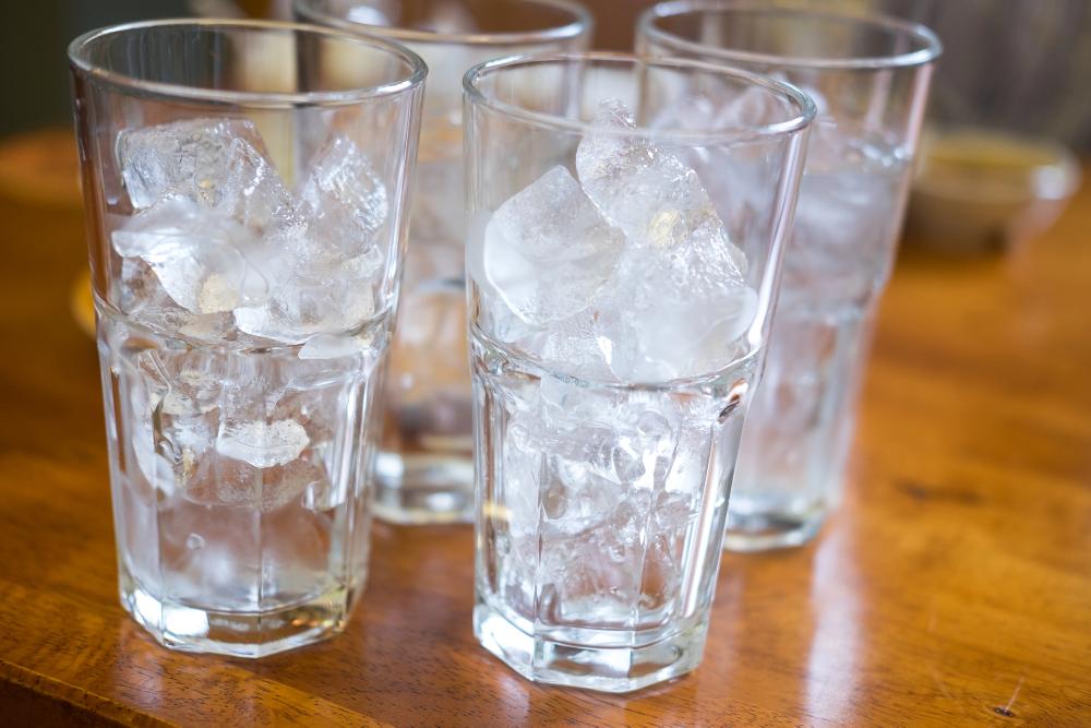 Über Wasser Essen + Trinken 0 Zoom Über Wasser Essen + Trinken 0