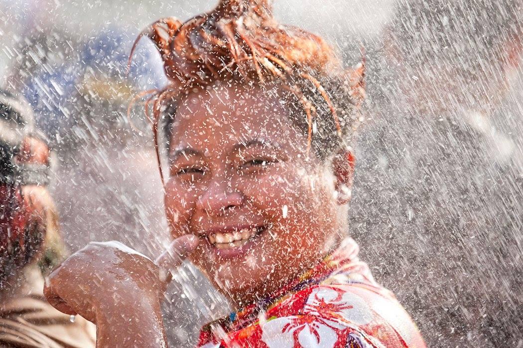 21-tägiges nasses Songkran-Festival ein Greul für Manche - Ein humorvoller Blick auf Thailands längstes Wasserfest und manche Einwanderer Bild 1 © Gerhard Veer