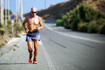 Bild 8.000 Lufer beim Marathon auf Phuket