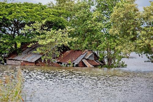 Anhaltende Regenflle setzen Zentralthailand unter Wasser - Reisenews Thailand - Bild 3  Gerhard Veer