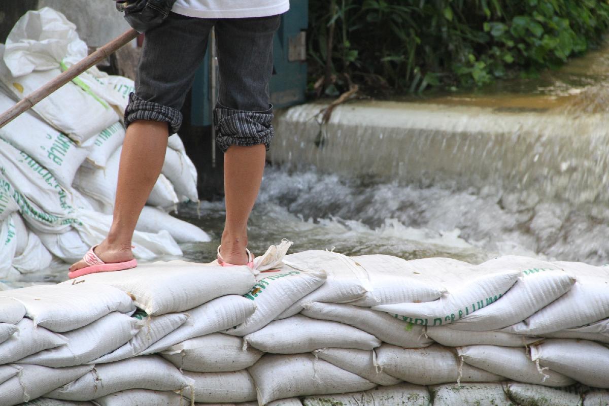 Bangkok bereitet sich auf Übeschwemmungen vor - Stadtverwaltung befürchtet Beeinträchtigungen am Wahl-Sonntag Bild 1