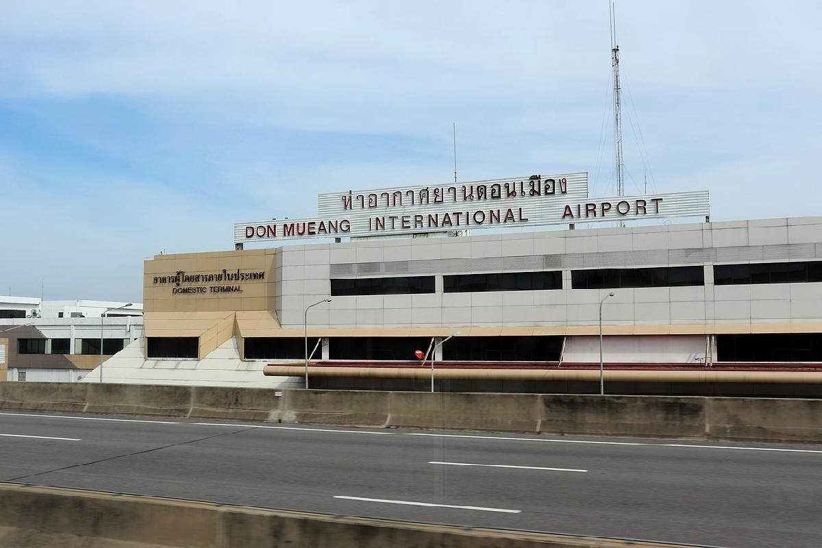 Don Mueang Airport Terminal - Picture CC by Bebiezaza - https://commons.wikimedia.org/wiki/User:Bebiezaza