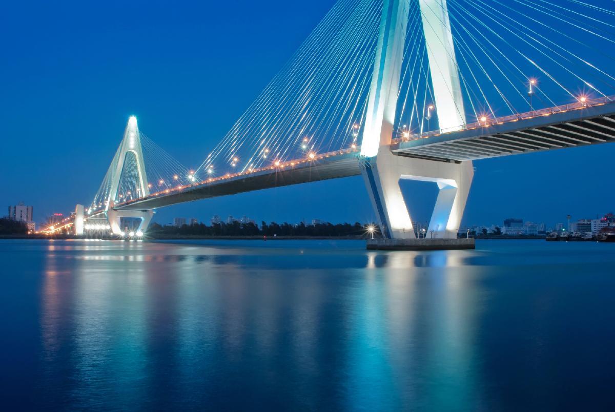 Thailand plant Mega-Brücke nach Koh Samui - der aktuelle Stand - Zwischen Aufbruch und Überlastung - Milliardenprojekt spaltet die Meinungen Symbolfoto 7