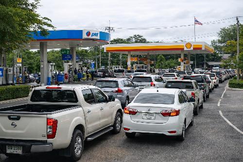 Benzinproblem in Thailand - lokal und hausgemacht - Reisenews Thailand - Symbolfoto 1