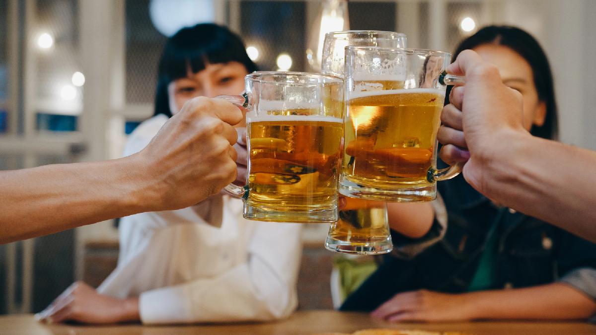Bier-Dynastie unter Schock - Missbrauch unter Thailands Bieradel - Singha-Dynastie im Skandal: Thailands Vorzeigefamilie gerät ins Wanken Symbolfoto 2