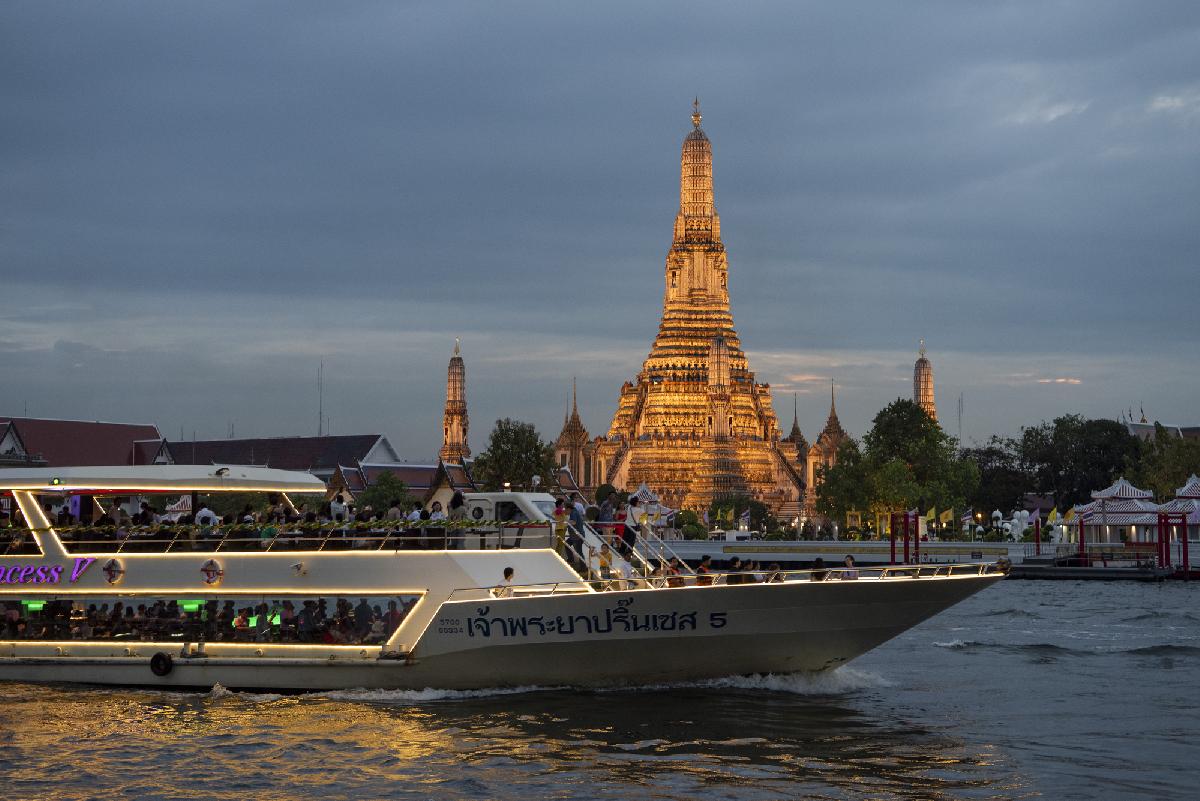 Die Königinnen des Chao Phraya - Wie drei Generationen der Familie Singholaka Bangkoks Flussverkehr prägten Symbolfoto 9