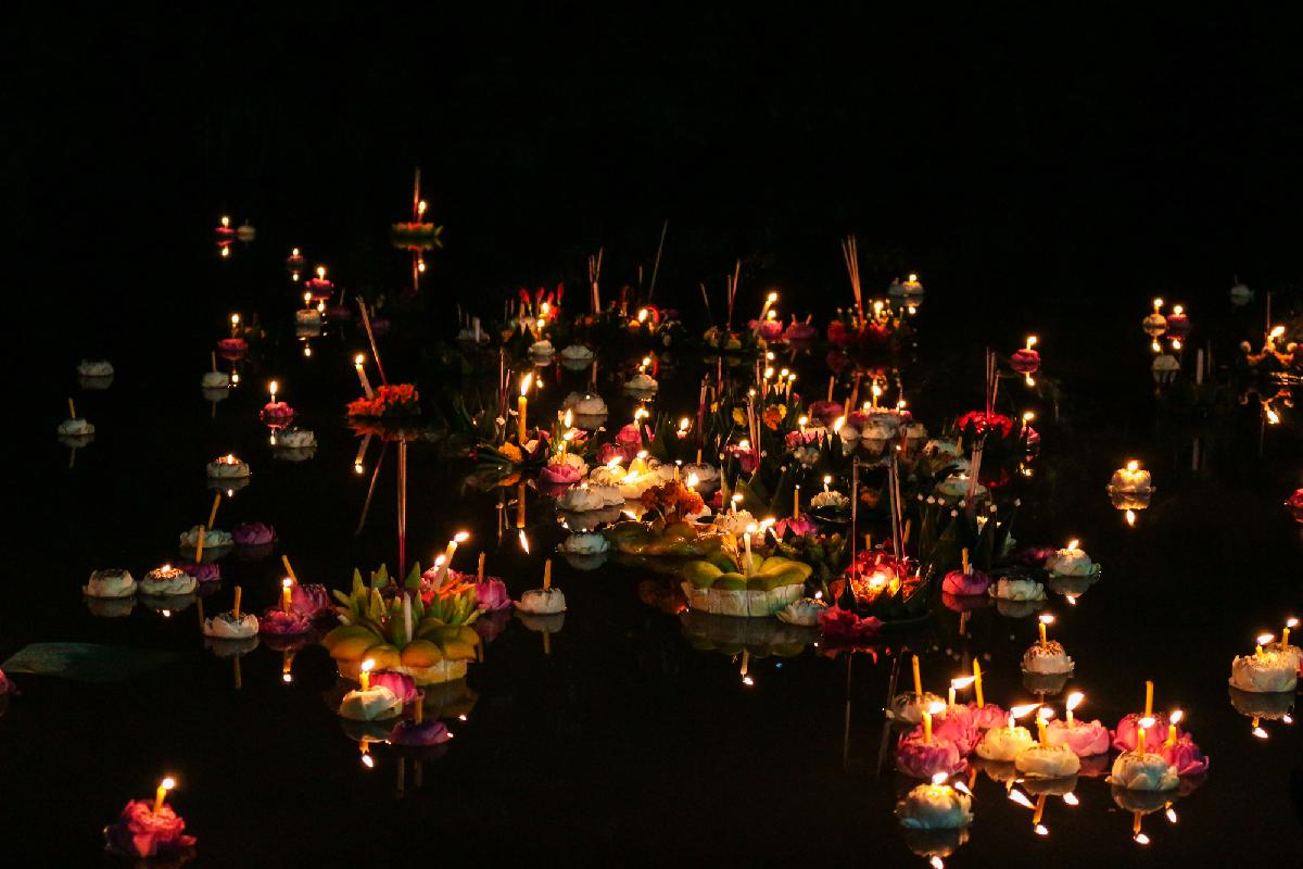 Die schönsten Orte um 2023 Loy Krathong zu feiern - Das romantischste Fest Thailands ist das Lichterfest - wo solltest Du hin? Bild 11