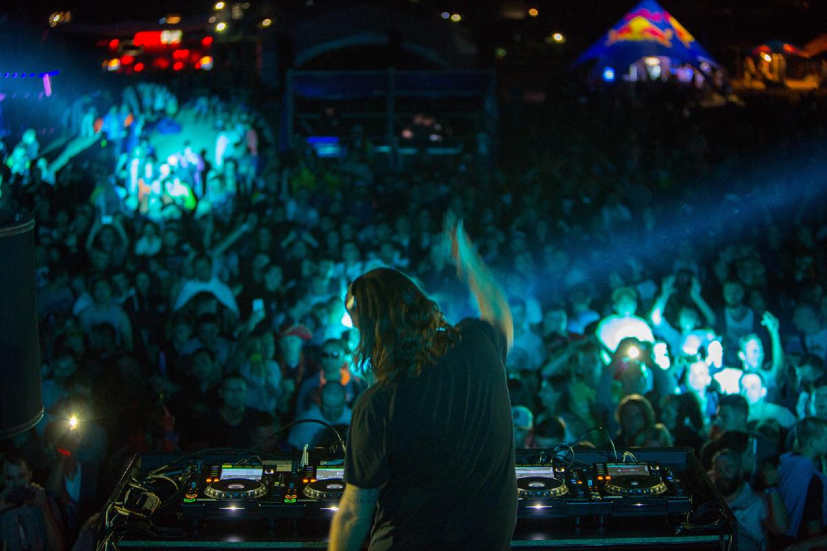 EDC Thailand 2026: Drei Tage Vollgas auf 380.000 qm - Von Vegas nach Phuket: Das volle EDC-Gefühl in Asien Symbolfoto 3