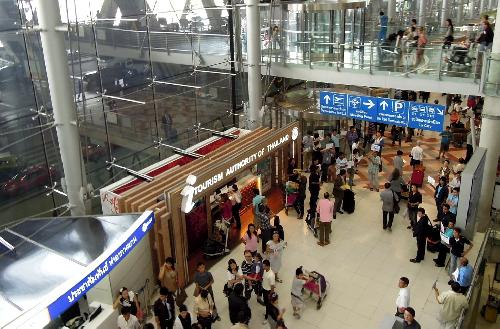 Suvarnabhumi Airport - Picture CC by David McKelvey - https://www.flickr.com/photos/dgmckelvey/6934974672