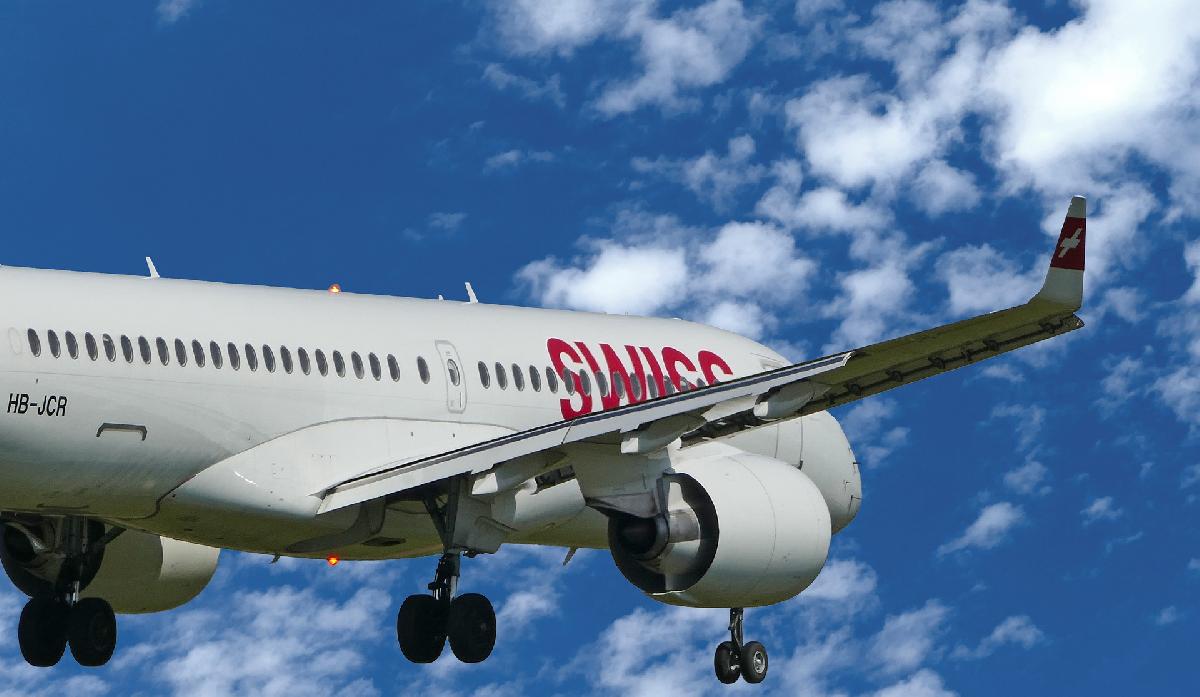 EU bremst Airlines bei nachträglichen Treibstoffzuschlägen - Thailandreise geplant? Das solltet Ihr bei Flugpreisen wissen Symbolfoto 2