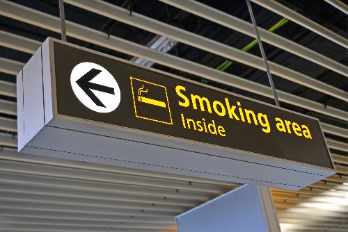 Flughafen Bangkok testet Raucherrume mit Unterdrucktechnik - Reisenews Thailand - Bild 1