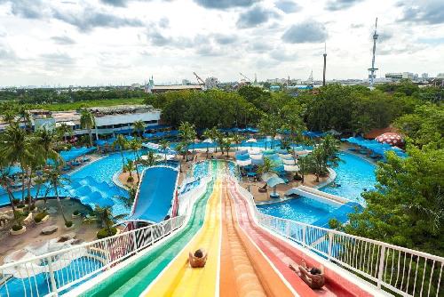 Bild Flut versenkt Freizeitpark - sechs Monate Pause f�r Siam Amazing Park
