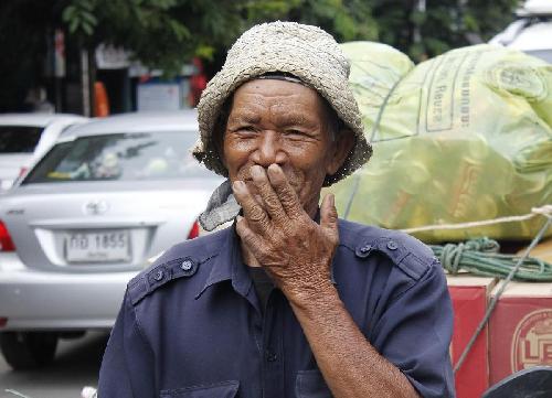 Fhrerschein-Punktesystem nach 7 Jahren Anlauf gestartet - Reisenews Thailand - Bild 1