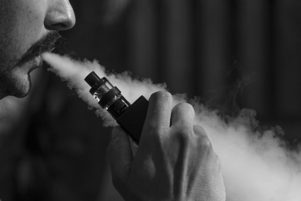 Gesundheitsminister will E-Zigaretten-Bedrohung bekämpfen - Trotz gleichlautender Forderungen keine Lockerungen für Vaper - im Gegenteil Bild 1