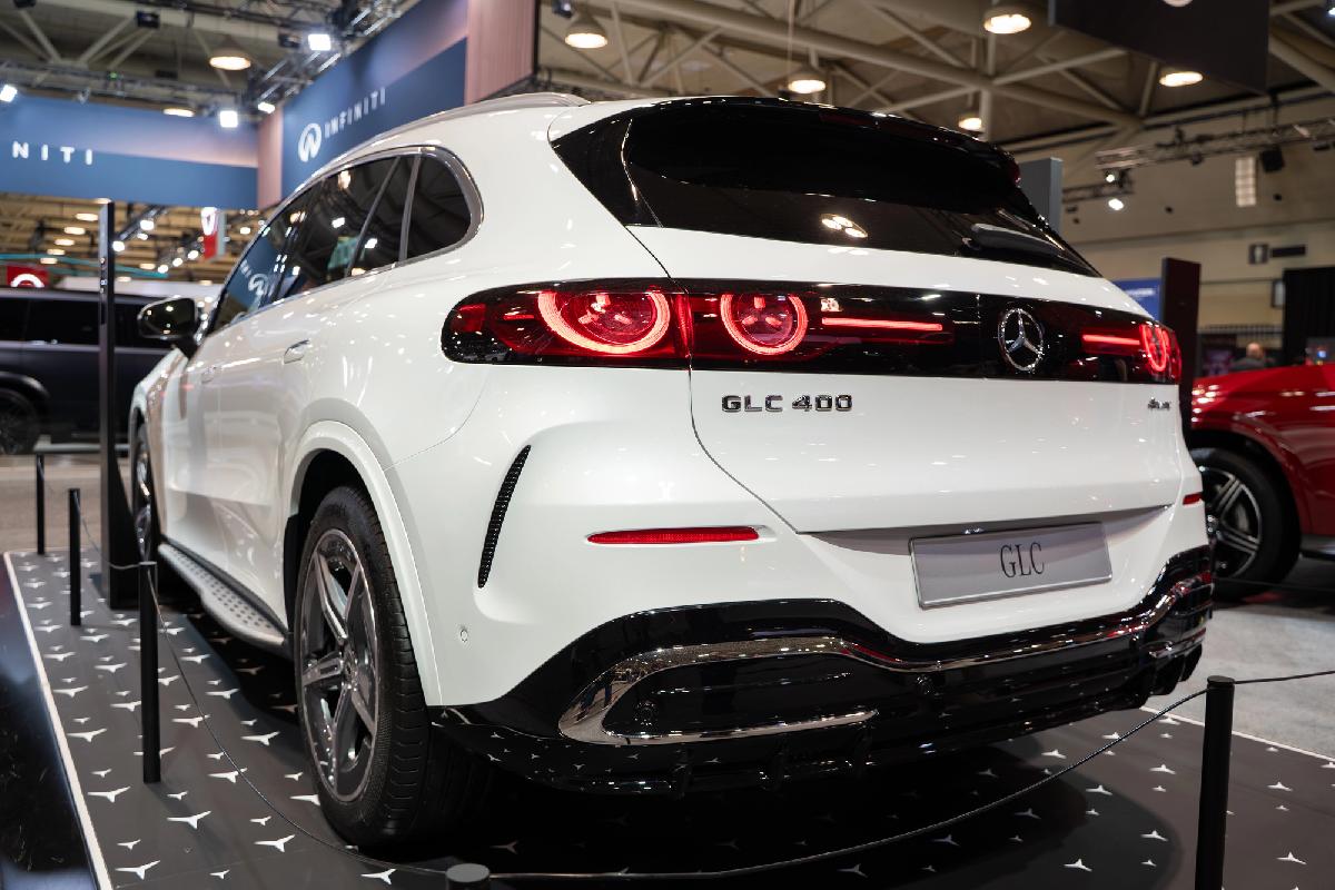 GLC EV aus Thailand - Hinter den Kulissen der Mercedes-Produktion - Hightech aus Samut Prakan: Wie Mercedes seit Jahrzehnten Autos in Thailand baut Symbolfoto 2