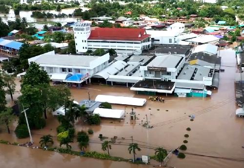 Heftige Überschwemmungen in Zentralthailand - Reisenews Thailand - Bild 1
