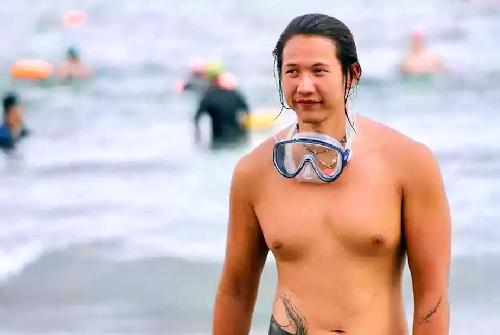 Bild Heldenhafte Rettungsaktion - The Merman rettet ertrinkenden Touristen