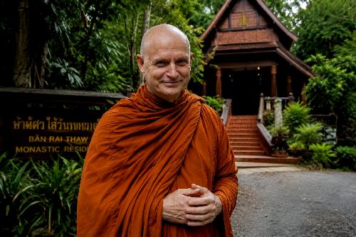 Bild Historischer Moment: Engl�nder wird Somdet-M�nch in Thailand
