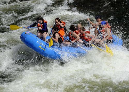 Hllenspass auf der wildesten Raftingstrecke - Thailand Blog - Bild 1