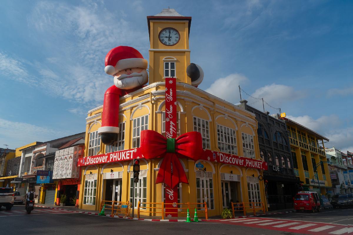 Hohoho trifft auf Sawadee: Wie Thailand Weihnachten interpretiert - Glitzer, Glamour und Palmen: Thailands ganz eigene Weihnachtszeit Symbolfoto 6
