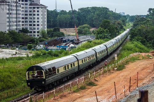 Im Luxuszug von Bangkok nach Laos Thailand