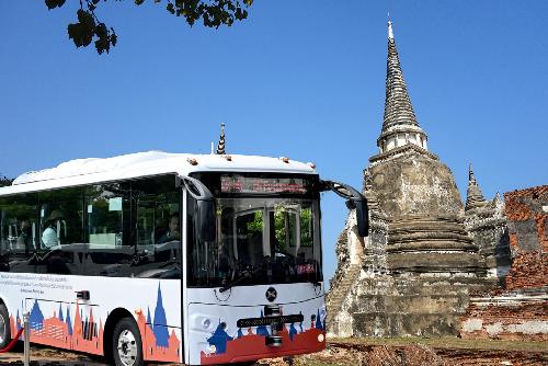Bild Innovation trifft Kulturerbe - Autonomer Bus im historischen Ayutthaya