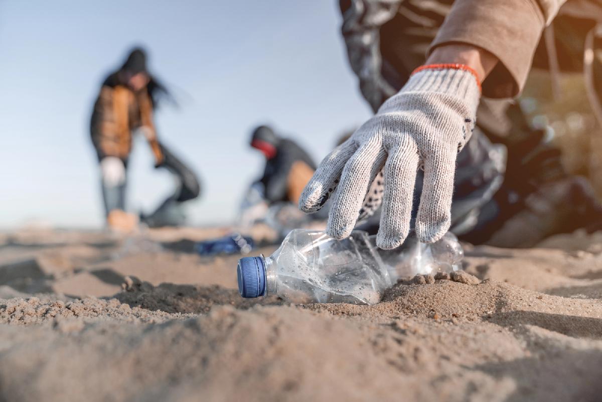 Jomtien Beach Pattaya und der Müll - Das ewige Strand-Upgrade – jetzt mit gratis Bauschutt, Plastik und Überraschungsnägeln Symbolfoto 1