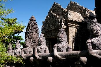 Kambodschanischer Tempel auf Koh Phangan - Reisenews Thailand - Bild 1
