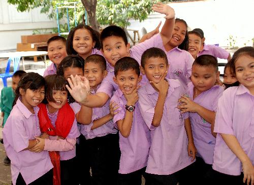 Bild Kinderaugen leuchten am Samstag in ganz Thailand