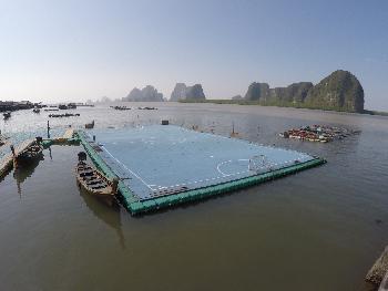 Koh Panyee - die schwimmende Fussballinsel - Thailand Blog - Bild 1