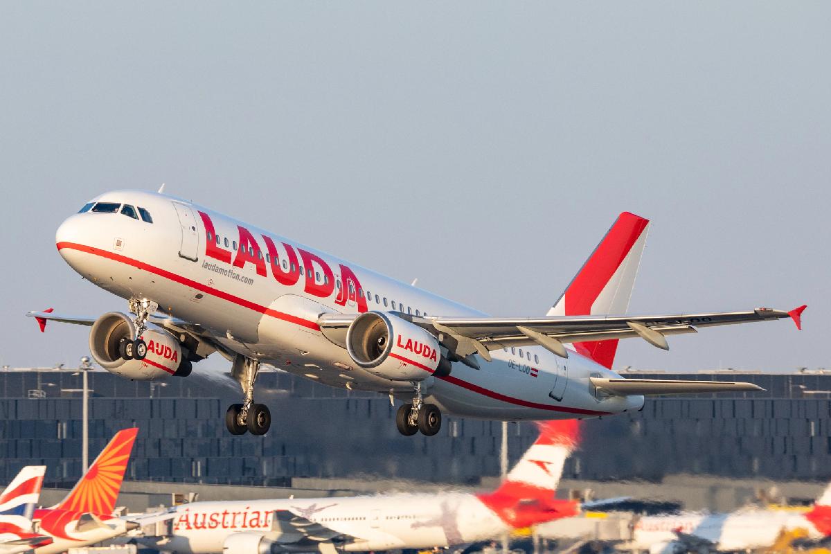 Lauda-Air-Flug 004: Gedenken an die Katastrophe von 1991 - 223 Passagiere & Flugbegleiter an Bord der Mozart kamen ums Leben Symbolfoto 3