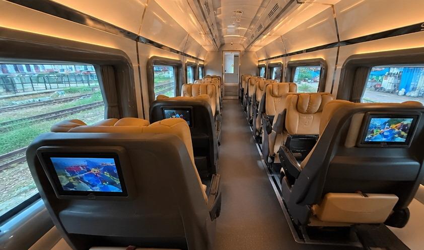 Luxus auf Schienen - Thailand entwickelt eigenen Reisezugwagen - Ein Zug als Symbol für Thailands Hightech-Ambitionen Symbolfoto 5