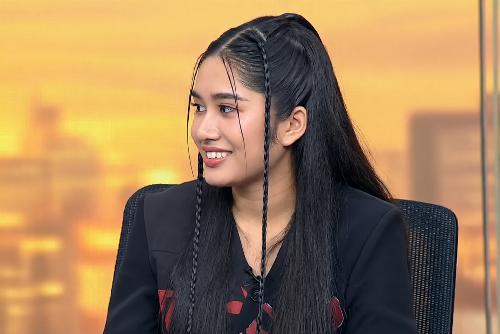 Bild Nene Royal im Glück: Königspaar empfängt Thailands neuen Rockstar