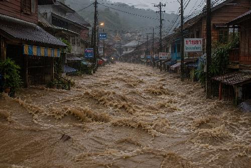 Bild Nordthailand unter Wasser: Sturzfluten treffen Nan und Phayao