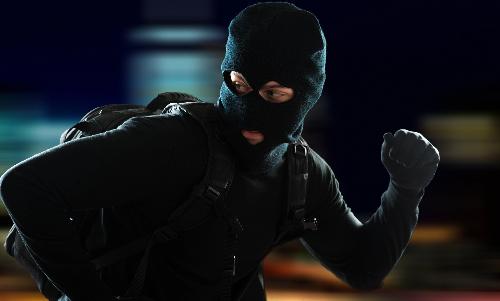 Bild Pattayas Polizei auf Spurensuche im Fall des Thong Raiders