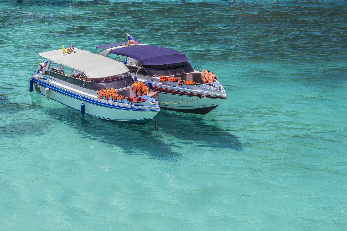 Phuket verschiebt Boat Taxi-Projekt - aber verspricht sanftere Wellen - Stau? Dann aufs Wasser! Phukets Bootstaxi startet (irgendwann) durch Symbolfoto 1