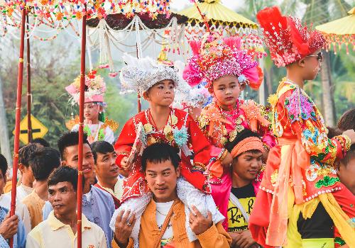 Poi Sang Long - Das farbenprchtige Novizen-Festival der Shan - Veranstaltungen - Bild 1