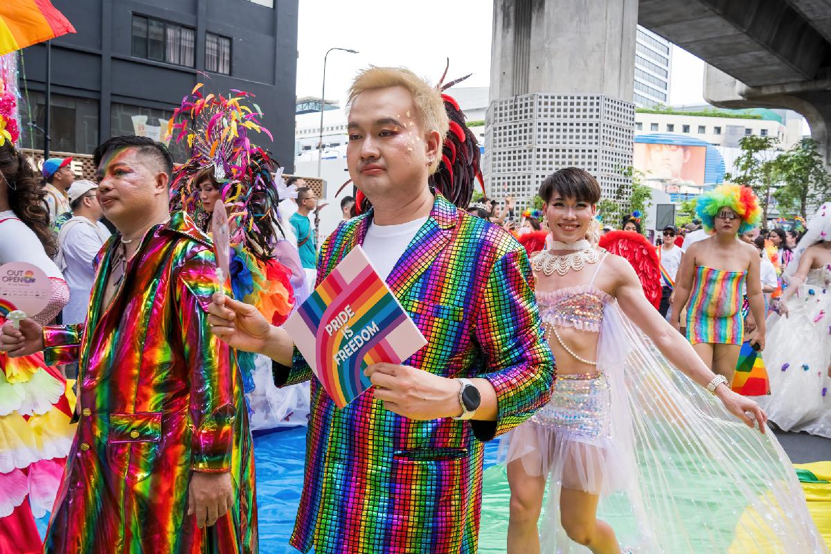 Pride Month im Wandel: Weniger Werbung, mehr Haltung - Regenbogenpanik? Thailand zeigt, dass es auch anders geht 🌈 Symbolfoto 1