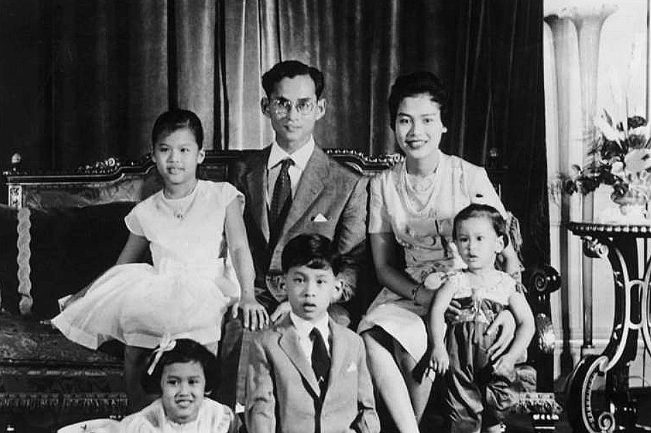 Prinzessin Sirivannavaris Liebesbrief an Großmutter Sirikit - Meine Großmutter, meine Königin - Enkelin schreibt über Königin Sirikit Symbolfoto 4