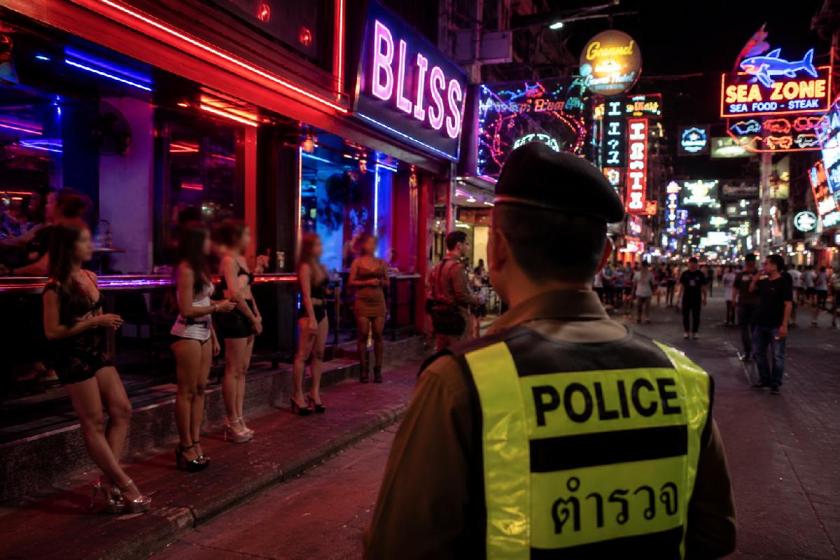 Prostitution? Welche Prostitution? Fragen Sie einfach die Polizei... - Illegal und erfolgreich ignoriert seit Jahrzehnten - Hier gibt es nichts zu sehen Symbolfoto 7