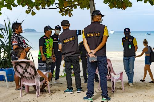 Bild Razzia 2026 am Freedom Beach auf Phuket