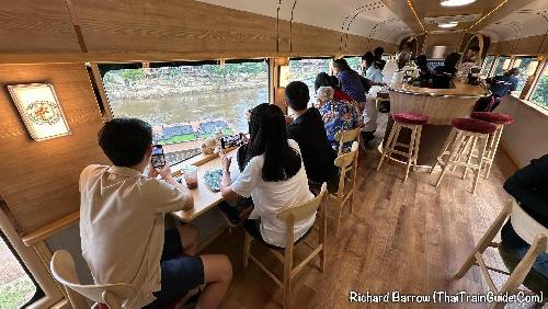 Reisen mit Stil: Thailands neue Erlebniszge starten im Juni - Reisenews Thailand - Bild 1  by Richard Barrow
